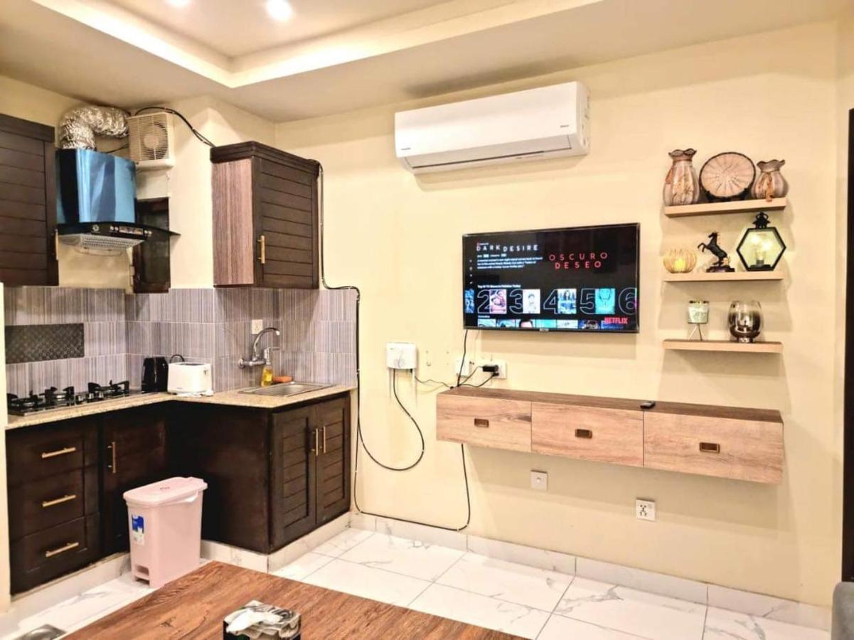 Comfortable & Lovely 1 Bed Apt In Bahria Town Rawalpindi Buitenkant foto
