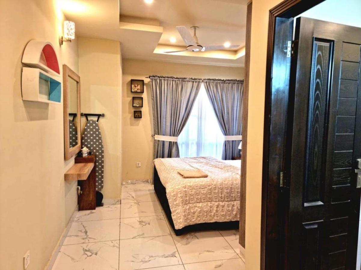 Comfortable & Lovely 1 Bed Apt In Bahria Town Rawalpindi Buitenkant foto